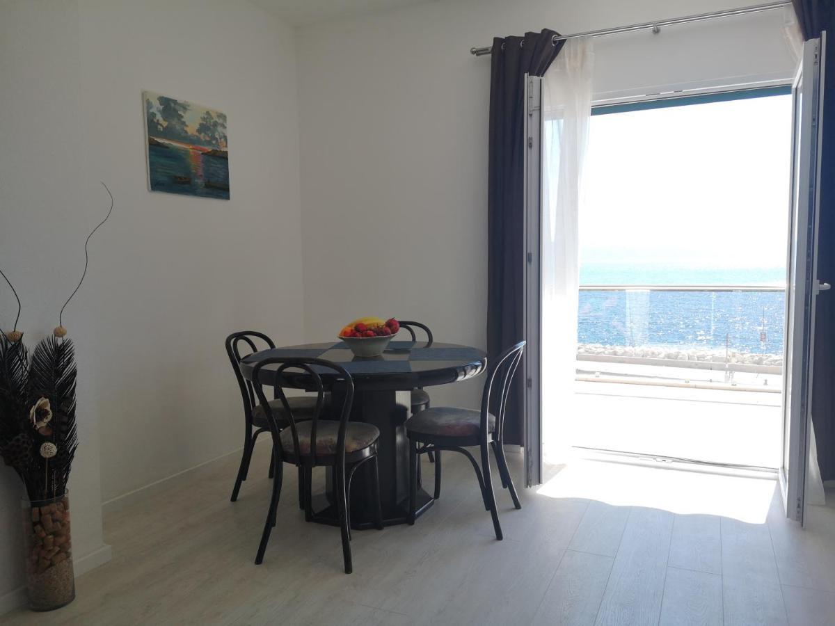 Apartmani California Podgora Esterno foto