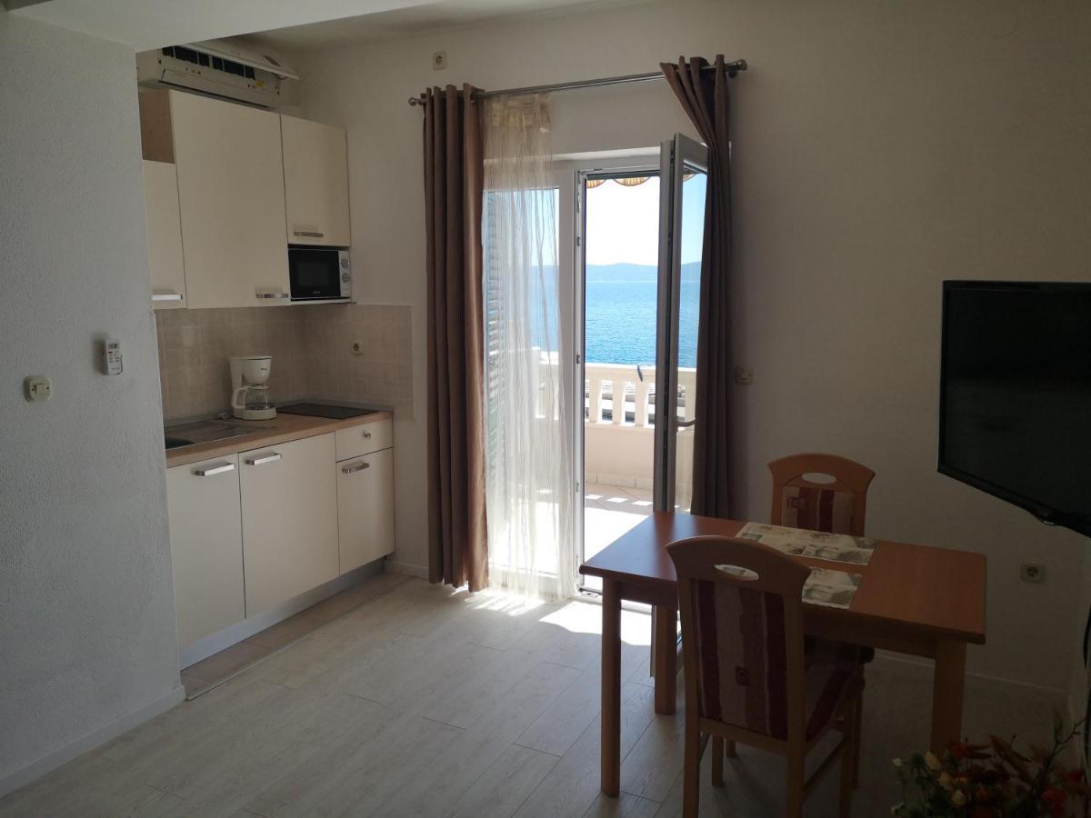 Apartmani California Podgora Esterno foto