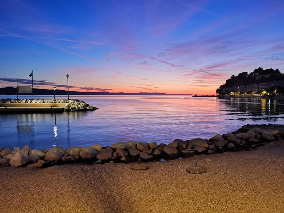 Apartmani California Podgora Esterno foto