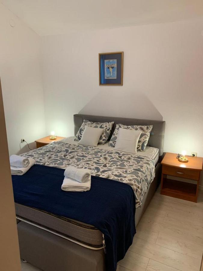 Apartmani California Podgora Esterno foto